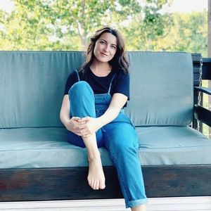 Meet your Posher, Leigh ann